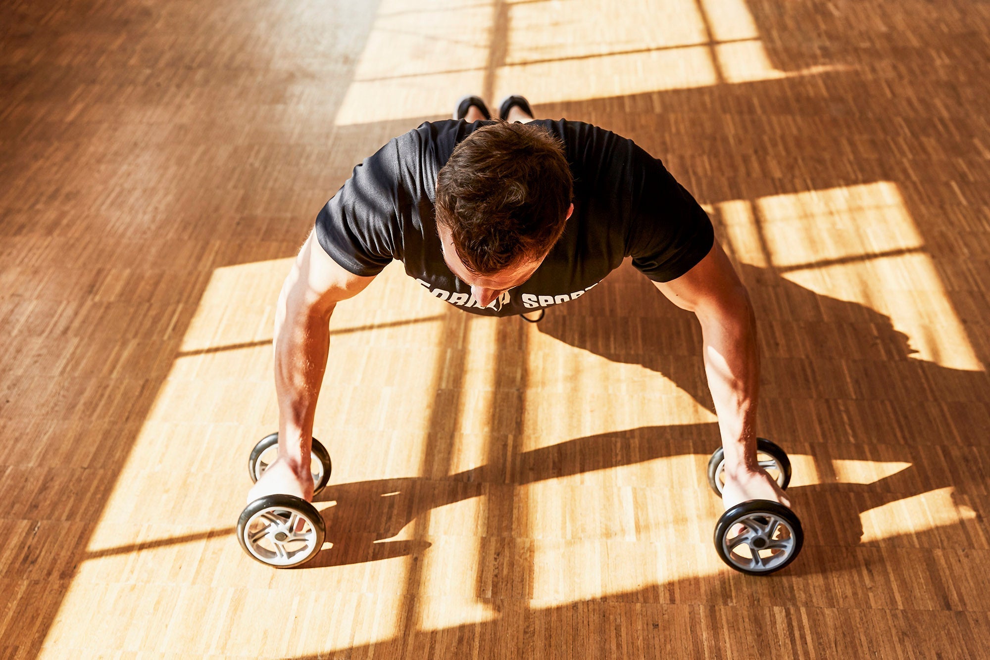 Vid vilken ålder kan ungdomar börja träna på gym?
