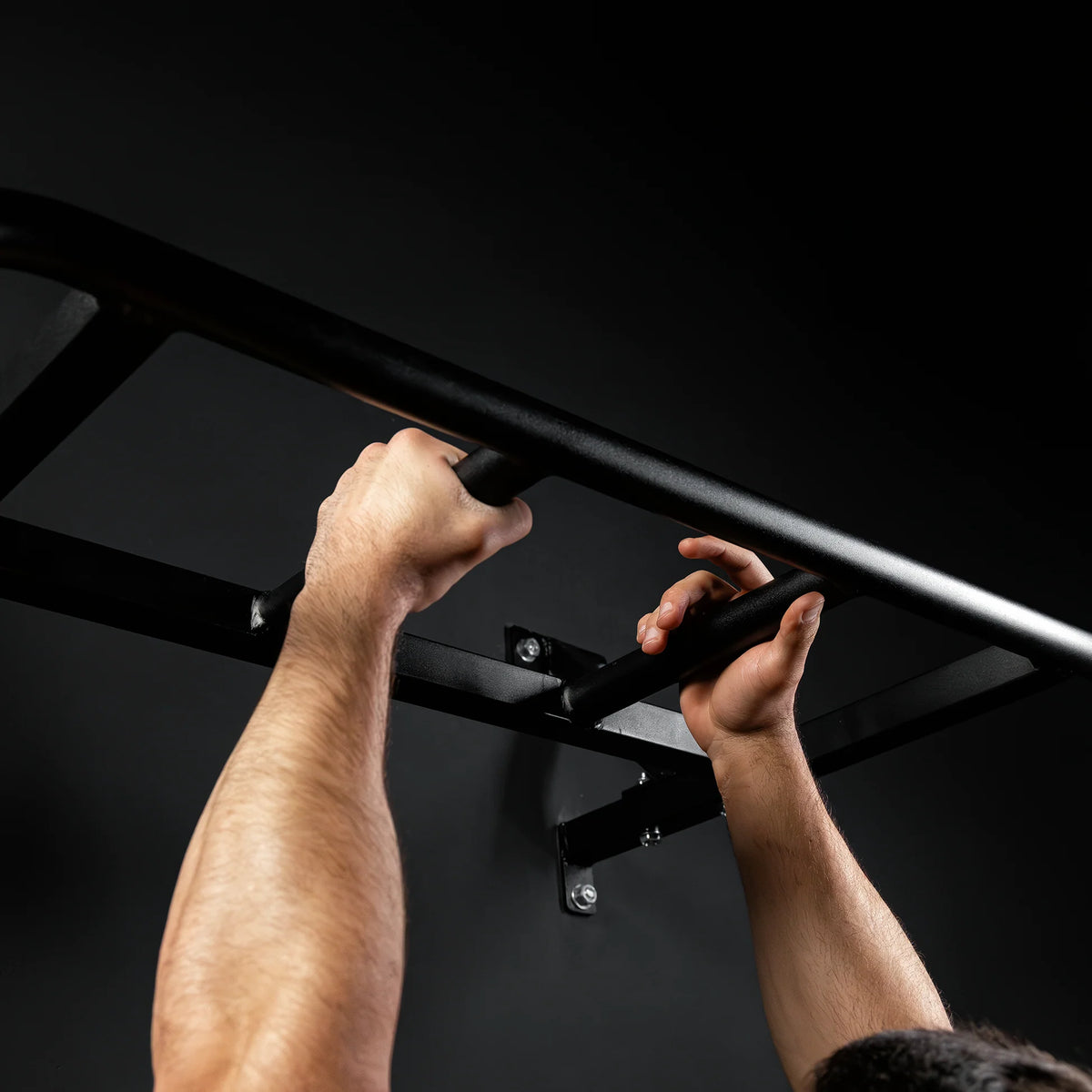 Pull Up Bar 150 kg Vægmontering från Gorilla Sports